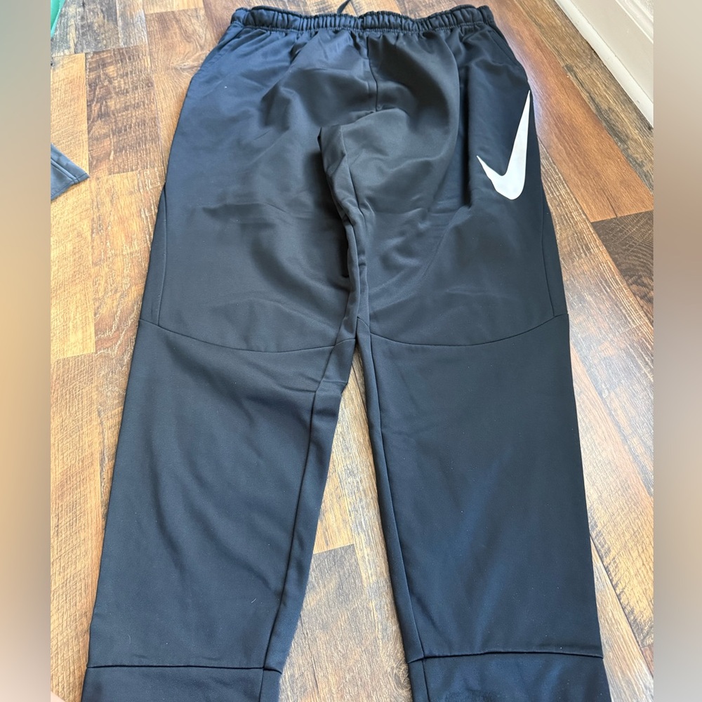 Nike fleece pant